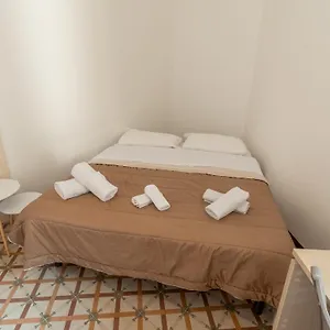 https://marinuzzi-apartment.palermohotels.org